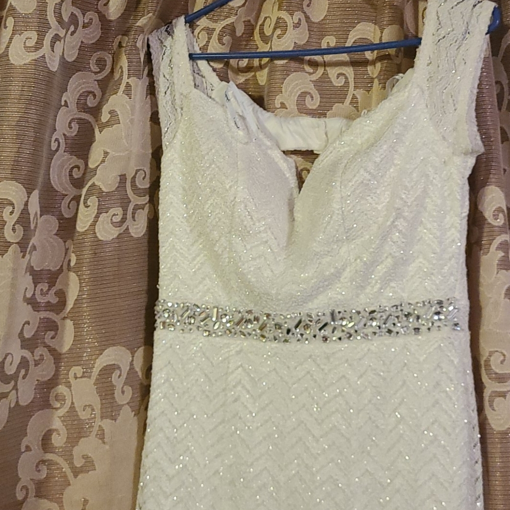 Long white dress